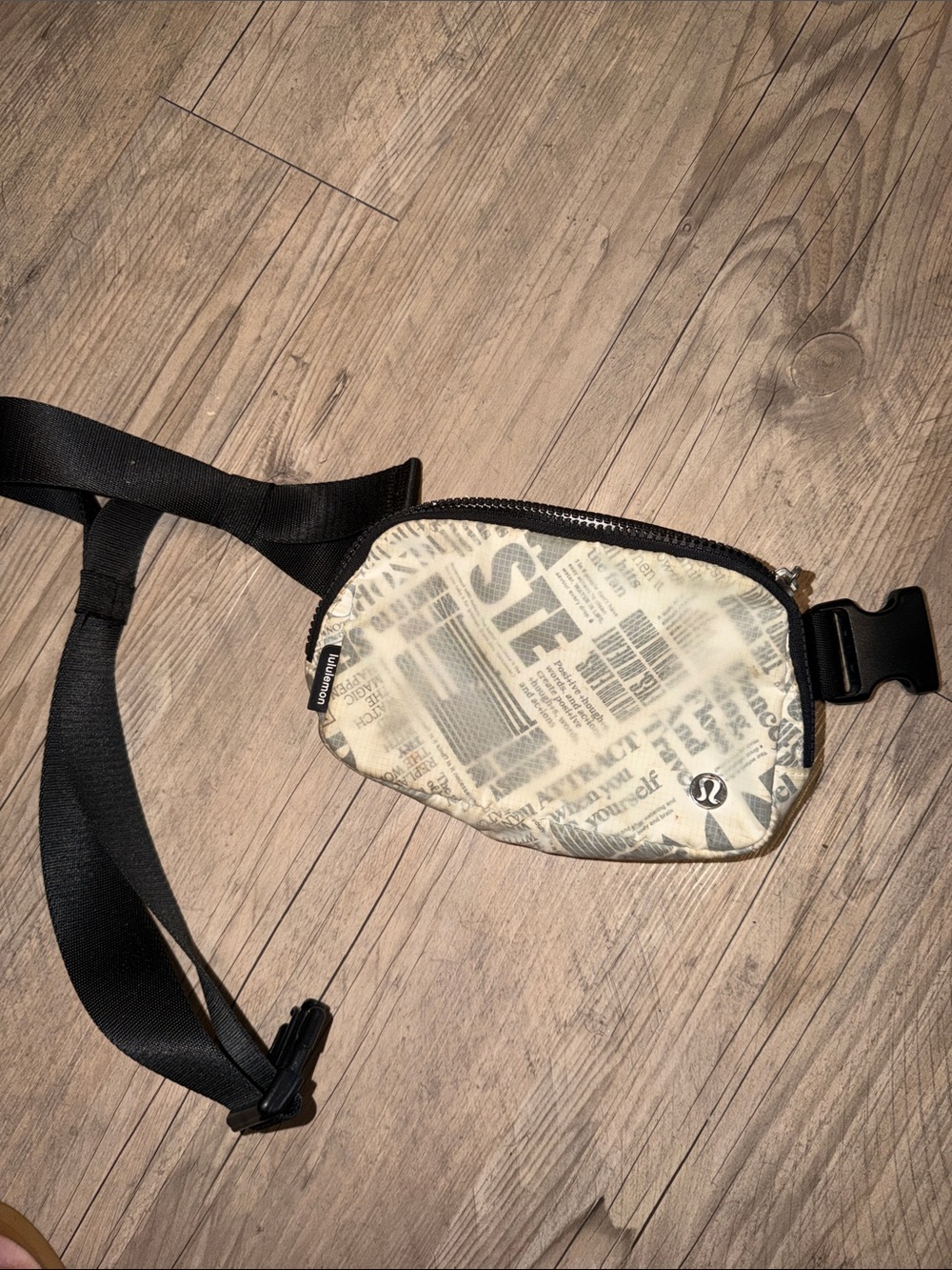 lululemon athletica Beige Graphic Waist Pack with Black Strap